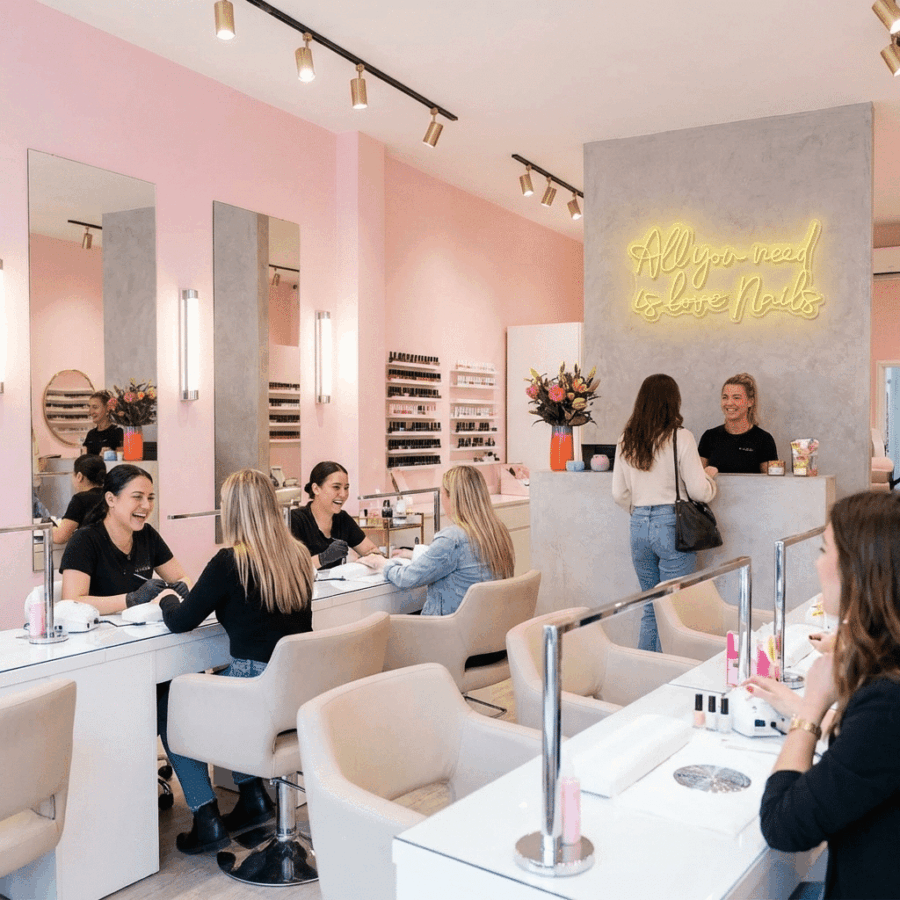 Tout ce dont vous avez besoin, ce sont des ongles d'amour - Vue 2
