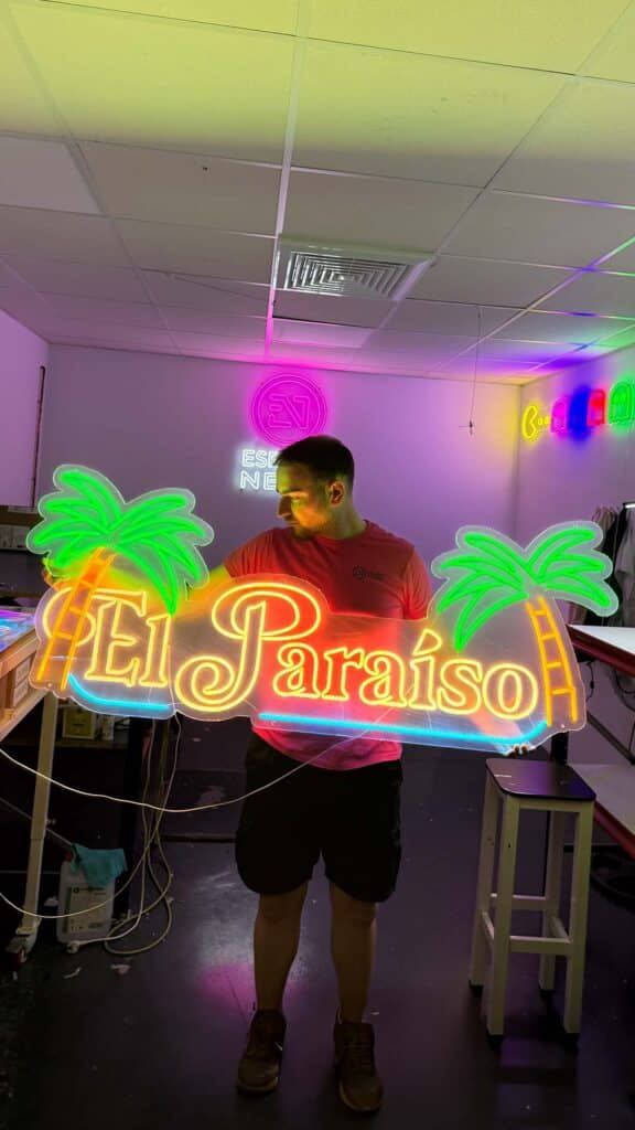 El Paraíso — enseigne néon personnalisée